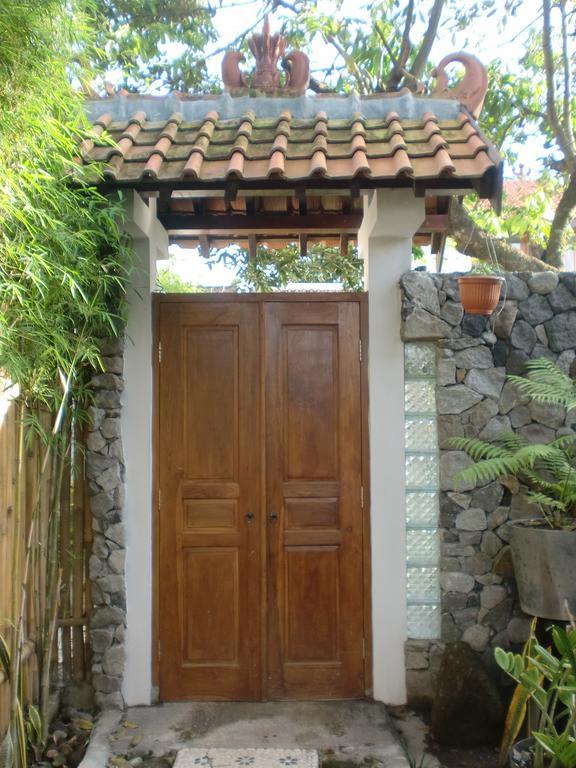 יוגיאקרטה Villa Bougenville מראה חיצוני תמונה