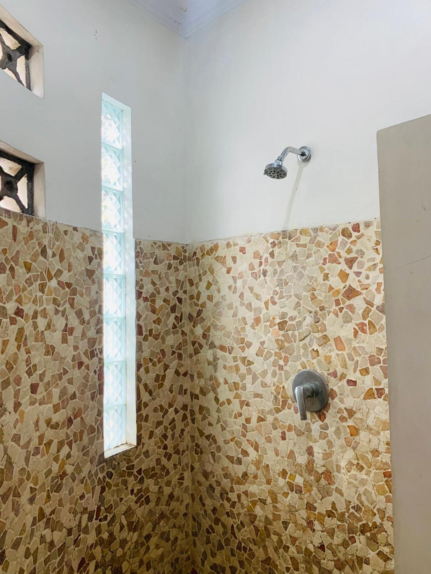 יוגיאקרטה Villa Bougenville מראה חיצוני תמונה