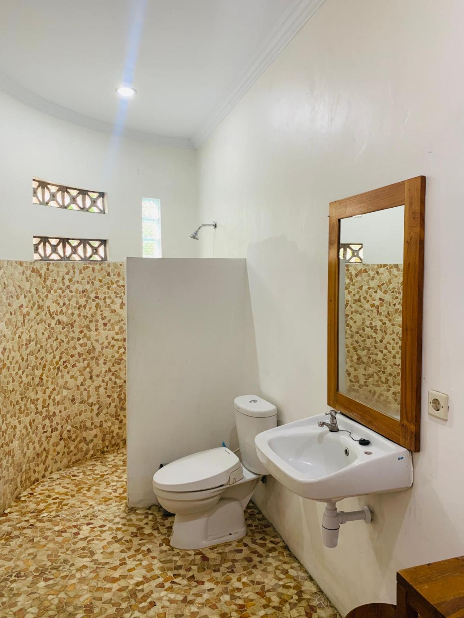 יוגיאקרטה Villa Bougenville מראה חיצוני תמונה